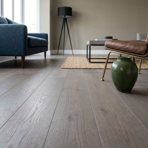 PARQUET PREFINITI - Rovere 1 Strip - Thermo Family - Carbonizzato - Spazzolato-2